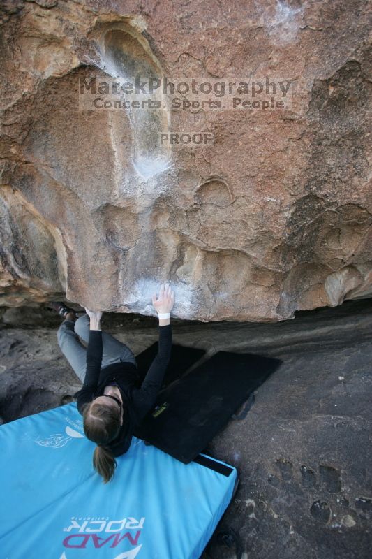 Bouldering during the Hueco Tanks Awesome Fest 14.2.

Filename: srm_20140222_14262096.jpg
Aperture: f/2.8
Shutter Speed: 1/800
Body: Canon EOS-1D Mark II
Lens: Canon EF 16-35mm f/2.8 L