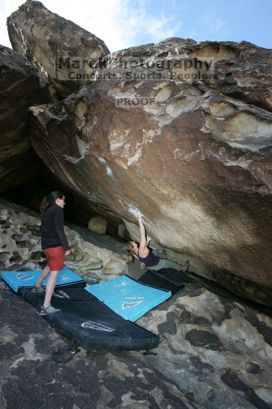 Bouldering during the Hueco Tanks Awesome Fest 14.2.

Filename: srm_20140222_16295014.jpg
Aperture: f/5.6
Shutter Speed: 1/400
Body: Canon EOS-1D Mark II
Lens: Canon EF 16-35mm f/2.8 L