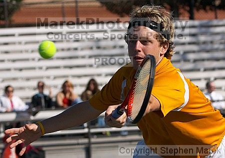 

Filename: crw_7869_std.jpg
Aperture: f/5.0
Shutter Speed: 1/2000
Body: Canon EOS DIGITAL REBEL
Lens: Canon EF 80-200mm f/2.8 L