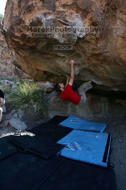 

Filename: SRM_20140528_1012360.JPG
Aperture: f/4.0
Shutter Speed: 1/800
Body: Canon EOS-1D Mark II
Lens: Canon EF 16-35mm f/2.8 L
