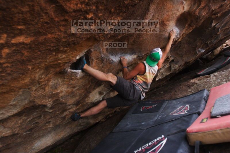 Bouldering in Hueco Tanks on %m/%d/%Y

Filename: SRM_20160219_1803130.jpg
Aperture: f/2.8
Shutter Speed: 1/250
Body: Canon EOS 20D
Lens: Canon EF 16-35mm f/2.8 L