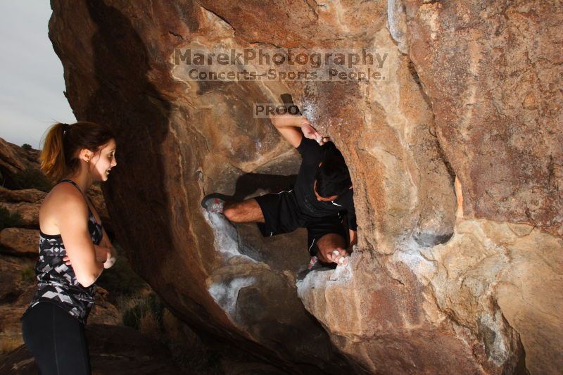 Bouldering in Hueco Tanks on 02/20/2016

Filename: SRM_20160220_1746050.JPG
Aperture: f/9.0
Shutter Speed: 1/200
Body: Canon EOS 20D
Lens: Canon EF 16-35mm f/2.8 L