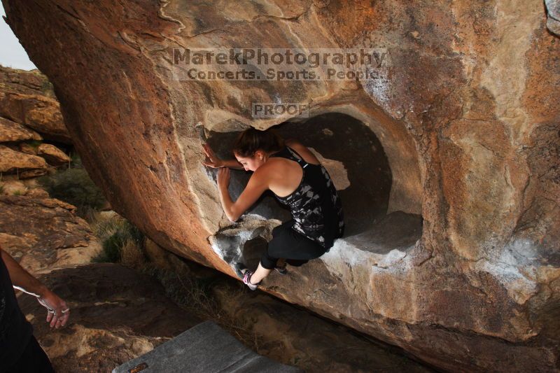 Bouldering in Hueco Tanks on 02/20/2016

Filename: SRM_20160220_1755230.JPG
Aperture: f/7.1
Shutter Speed: 1/200
Body: Canon EOS 20D
Lens: Canon EF 16-35mm f/2.8 L