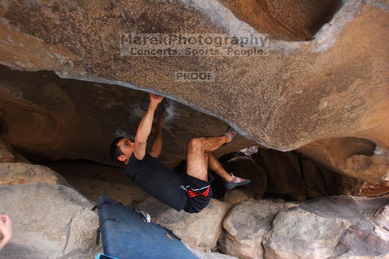 Bouldering in Hueco Tanks on 02/20/2016

Filename: SRM_20160220_1854081.JPG
Aperture: f/2.8
Shutter Speed: 1/250
Body: Canon EOS 20D
Lens: Canon EF 16-35mm f/2.8 L