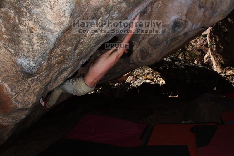 Bouldering in Hueco Tanks on 02/27/2016 with Blue Lizard Climbing and Yoga

Filename: SRM_20160227_1321330.JPG
Aperture: f/8.0
Shutter Speed: 1/250
Body: Canon EOS 20D
Lens: Canon EF 16-35mm f/2.8 L