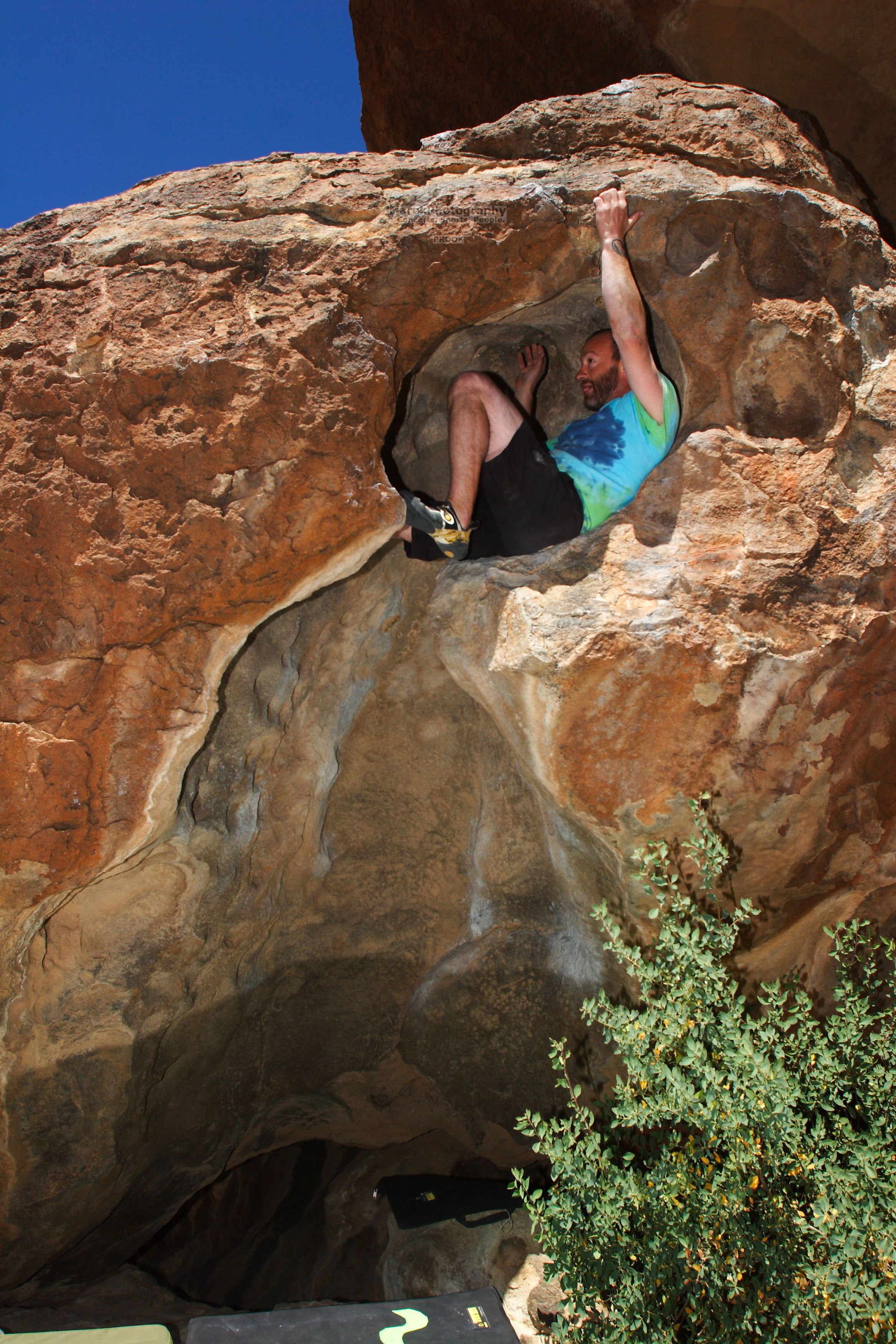 Bouldering in Hueco Tanks on 03/26/2016 with Blue Lizard Climbing and Yoga

Filename: SRM_20160326_1019050.jpg
Aperture: f/8.0
Shutter Speed: 1/250
Body: Canon EOS 20D
Lens: Canon EF 16-35mm f/2.8 L
