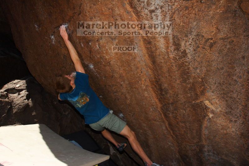 Bouldering in Hueco Tanks on 04/10/2016 with Blue Lizard Climbing and Yoga

Filename: SRM_20160410_1117320.jpg
Aperture: f/8.0
Shutter Speed: 1/250
Body: Canon EOS 20D
Lens: Canon EF 16-35mm f/2.8 L