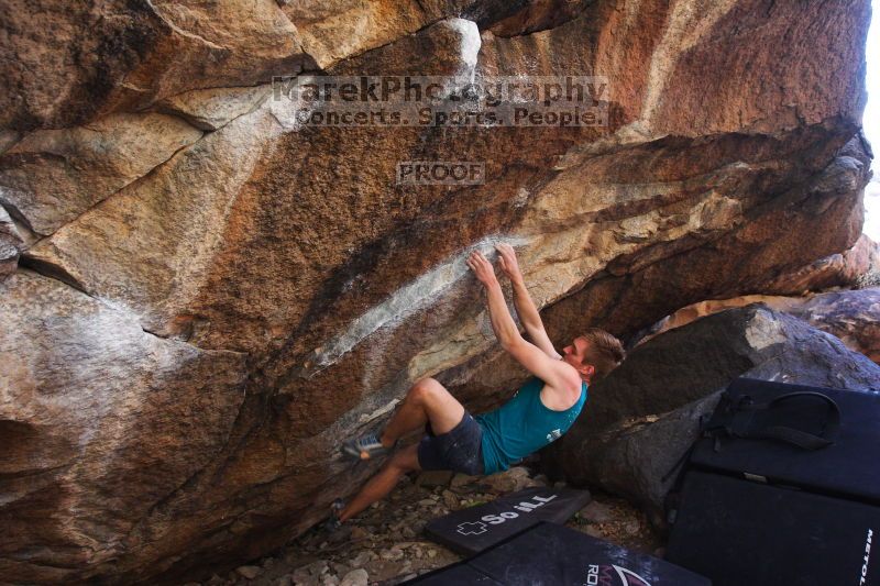 Bouldering in Hueco Tanks on 04/11/2016 with Blue Lizard Climbing and Yoga

Filename: SRM_20160411_1701300.jpg
Aperture: f/3.5
Shutter Speed: 1/320
Body: Canon EOS 20D
Lens: Canon EF 16-35mm f/2.8 L