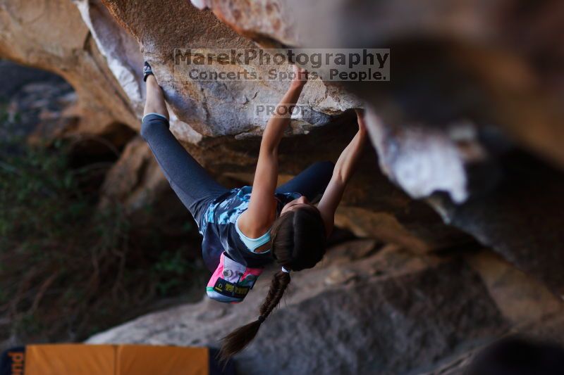 

Filename: SRM_20161120_1703560.jpg
Aperture: f/2.0
Shutter Speed: 1/500
Body: Canon EOS-1D Mark II
Lens: Canon EF 85mm f/1.2 L II