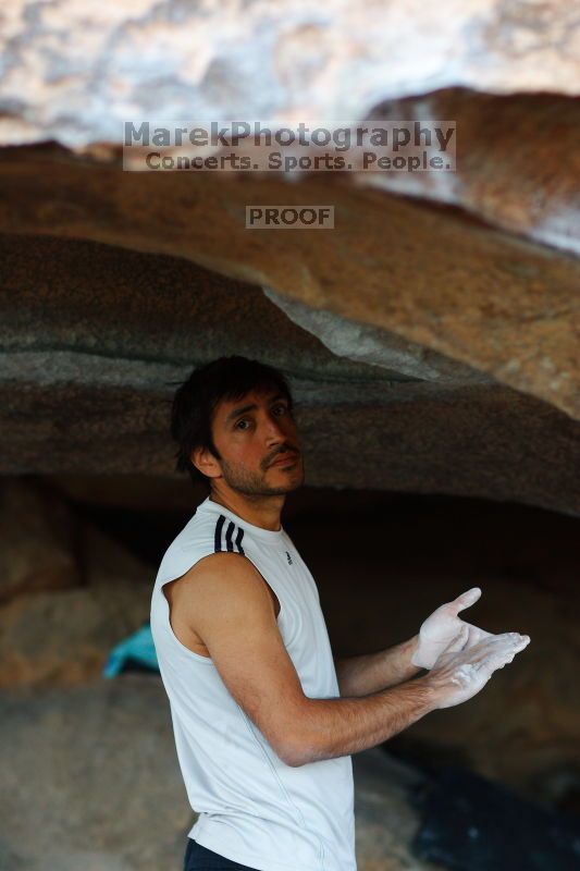 

Filename: SRM_20161120_1842470.jpg
Aperture: f/2.0
Shutter Speed: 1/640
Body: Canon EOS-1D Mark II
Lens: Canon EF 85mm f/1.2 L II