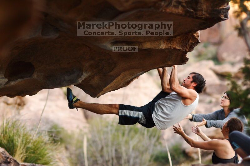 

Filename: SRM_20161120_1850383.jpg
Aperture: f/2.0
Shutter Speed: 1/1000
Body: Canon EOS-1D Mark II
Lens: Canon EF 85mm f/1.2 L II