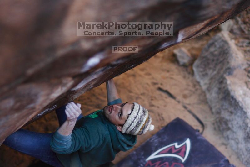 

Filename: SRM_20161209_1656541.jpg
Aperture: f/1.8
Shutter Speed: 1/640
Body: Canon EOS-1D Mark II
Lens: Canon EF 85mm f/1.2 L II