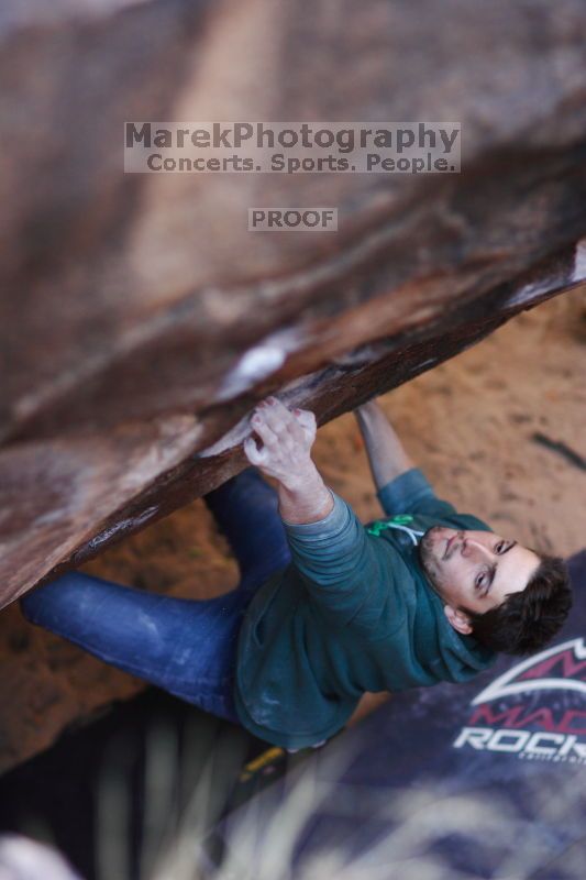 

Filename: SRM_20161209_1706192.jpg
Aperture: f/1.8
Shutter Speed: 1/400
Body: Canon EOS-1D Mark II
Lens: Canon EF 85mm f/1.2 L II