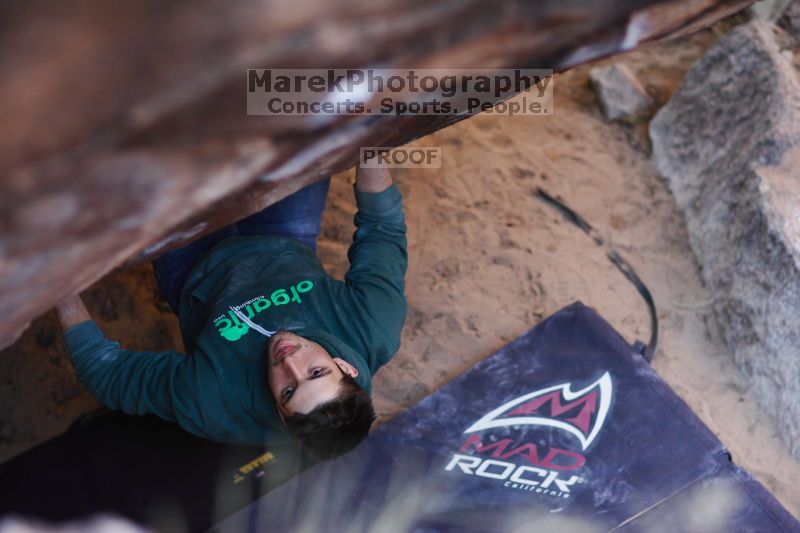 

Filename: SRM_20161209_1713181.jpg
Aperture: f/1.8
Shutter Speed: 1/400
Body: Canon EOS-1D Mark II
Lens: Canon EF 85mm f/1.2 L II