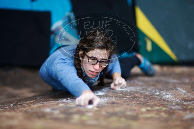 

Filename: SRM_20170105_1604120.jpg
Aperture: f/1.2
Shutter Speed: 1/1600
Body: Canon EOS-1D Mark II
Lens: Canon EF 85mm f/1.2 L II