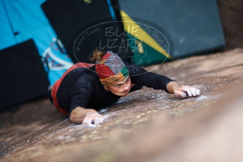 

Filename: SRM_20170105_1606520.jpg
Aperture: f/1.2
Shutter Speed: 1/1600
Body: Canon EOS-1D Mark II
Lens: Canon EF 85mm f/1.2 L II