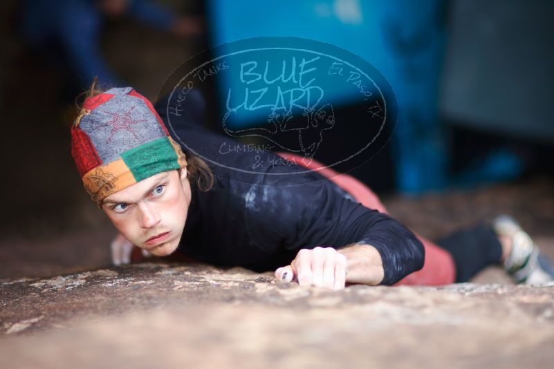 

Filename: SRM_20170105_1609320.jpg
Aperture: f/1.2
Shutter Speed: 1/800
Body: Canon EOS-1D Mark II
Lens: Canon EF 85mm f/1.2 L II