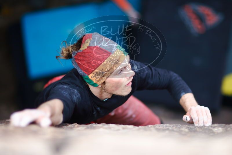 

Filename: SRM_20170105_1609400.jpg
Aperture: f/1.2
Shutter Speed: 1/1000
Body: Canon EOS-1D Mark II
Lens: Canon EF 85mm f/1.2 L II