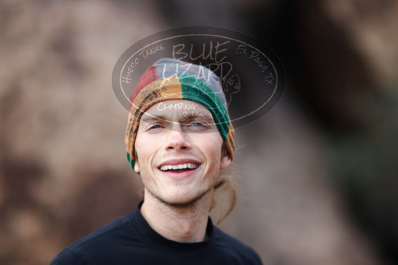 

Filename: SRM_20170105_1610400.jpg
Aperture: f/1.2
Shutter Speed: 1/3200
Body: Canon EOS-1D Mark II
Lens: Canon EF 85mm f/1.2 L II