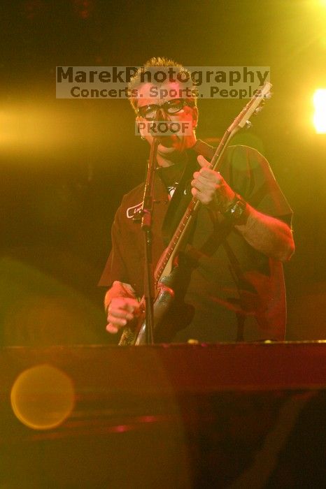 The Offspring performs on the 99X stage on the second day of Music Midtown, 2004.

Filename: IMG_6677.jpg
Aperture: f/4.5
Shutter Speed: 1/250
Body: Canon EOS DIGITAL REBEL
Lens: Canon EF 80-200mm f/2.8 L