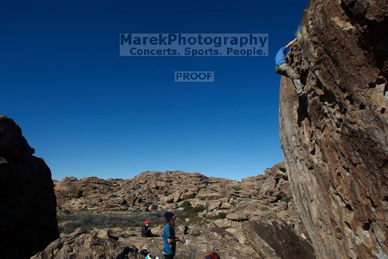 

Filename: SRM_20170129_1320351.jpg
Aperture: f/8.0
Shutter Speed: 1/320
Body: Canon EOS-1D Mark II
Lens: Canon EF 16-35mm f/2.8 L