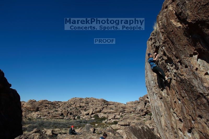 

Filename: SRM_20170129_1322241.jpg
Aperture: f/8.0
Shutter Speed: 1/250
Body: Canon EOS-1D Mark II
Lens: Canon EF 16-35mm f/2.8 L
