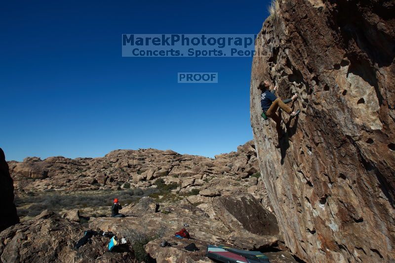 

Filename: SRM_20170129_1323500.jpg
Aperture: f/8.0
Shutter Speed: 1/320
Body: Canon EOS-1D Mark II
Lens: Canon EF 16-35mm f/2.8 L