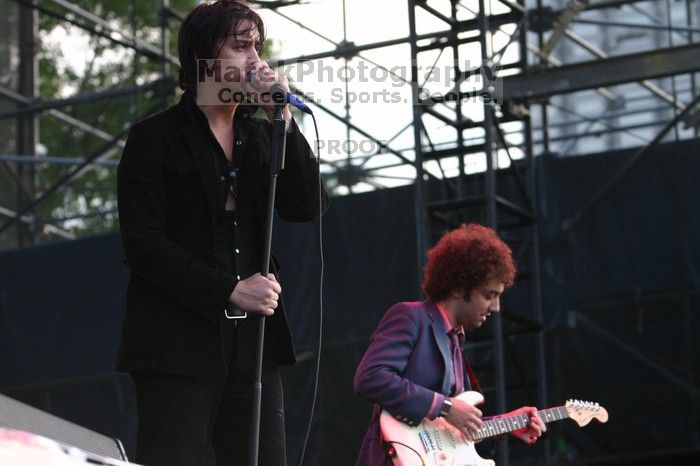 The Strokes perform on the 99X stage on the second day of Music Midtown, 2004.

Filename: IMG_6577.jpg
Aperture: f/4.5
Shutter Speed: 1/250
Body: Canon EOS DIGITAL REBEL
Lens: Canon EF 80-200mm f/2.8 L