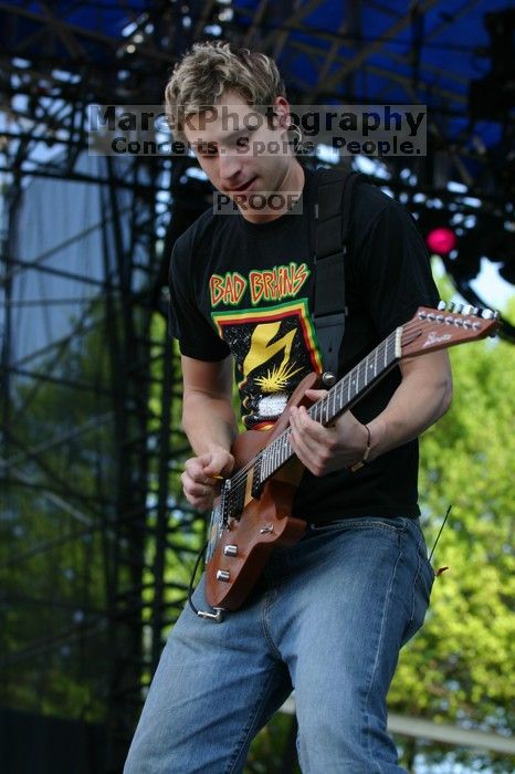 Trapt performs on the 99X stage on the second day of Music Midtown, 2004.

Filename: IMG_6431.jpg
Aperture: f/4.5
Shutter Speed: 1/320
Body: Canon EOS DIGITAL REBEL
Lens: Canon EF 80-200mm f/2.8 L