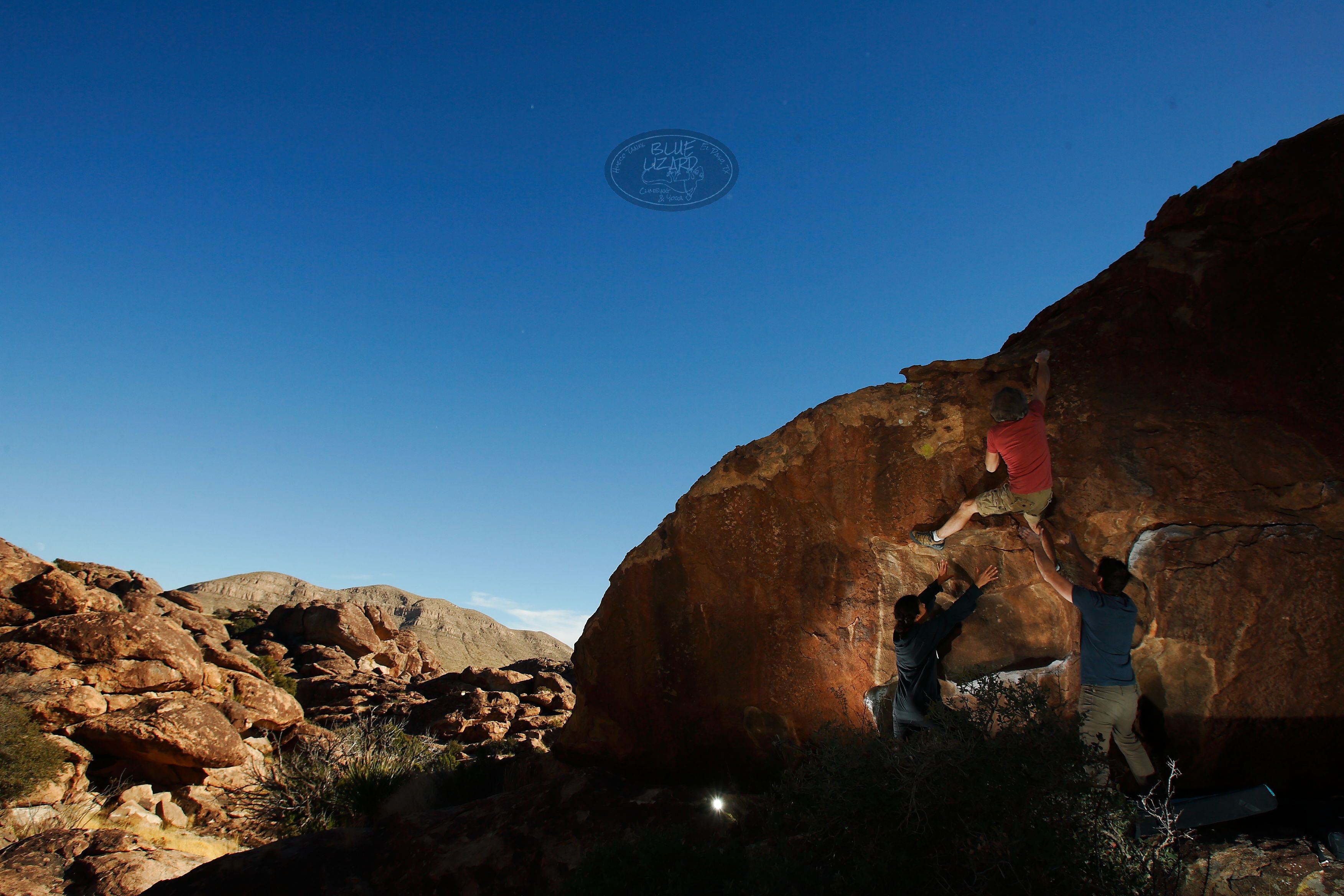 

Filename: SRM_20171228_1511120.jpg
Aperture: f/9.0
Shutter Speed: 1/250
Body: Canon EOS-1D Mark II
Lens: Canon EF 16-35mm f/2.8 L