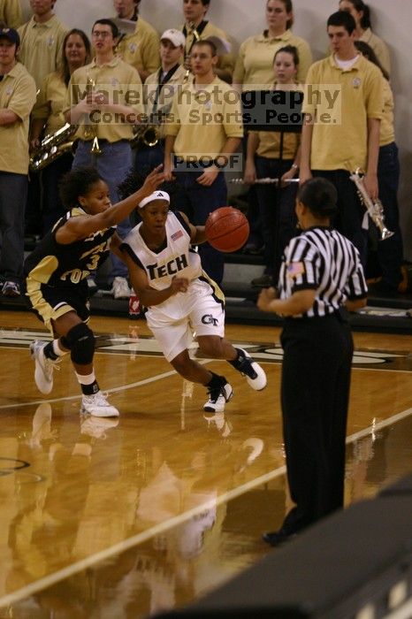 The Georgia Tech women's basketball team played Wake Forest.

Filename: IMG_1148.jpg
Aperture: f/2.8
Shutter Speed: 1/320
Body: Canon EOS DIGITAL REBEL
Lens: Canon EF 80-200mm f/2.8 L