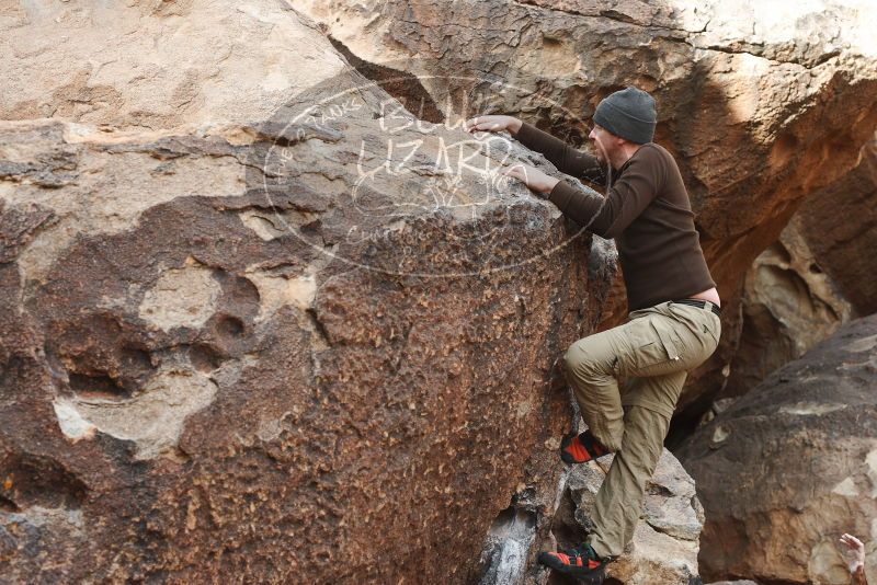 

Filename: SRM_20180126_1027540.jpg
Aperture: f/5.0
Shutter Speed: 1/250
Body: Canon EOS-1D Mark II
Lens: Canon EF 50mm f/1.8 II