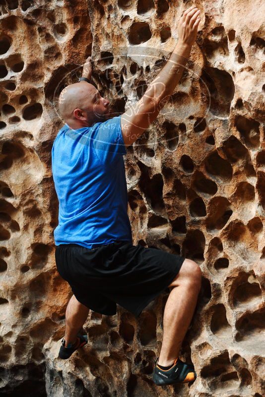 

Filename: SRM_20180314_1046380.jpg
Aperture: f/4.0
Shutter Speed: 1/400
Body: Canon EOS-1D Mark II
Lens: Canon EF 50mm f/1.8 II