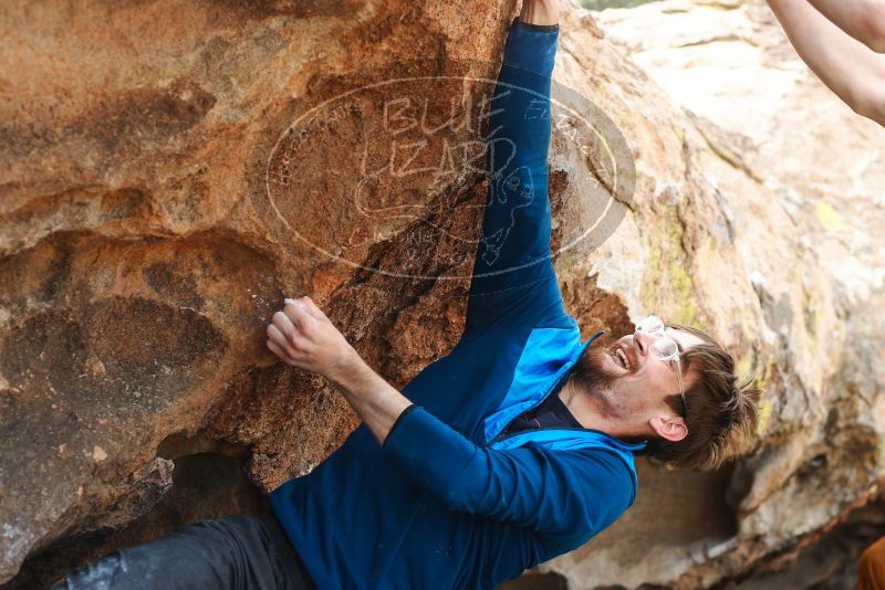 

Filename: SRM_20180312_1325241.jpg
Aperture: f/4.0
Shutter Speed: 1/1250
Body: Canon EOS-1D Mark II
Lens: Canon EF 50mm f/1.8 II