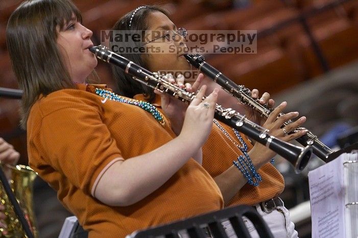 1020409145

Filename: SRM_20060214_185104_9.jpg
Aperture: f/3.5
Shutter Speed: 1/400
Body: Canon EOS 20D
Lens: Canon EF 80-200mm f/2.8 L