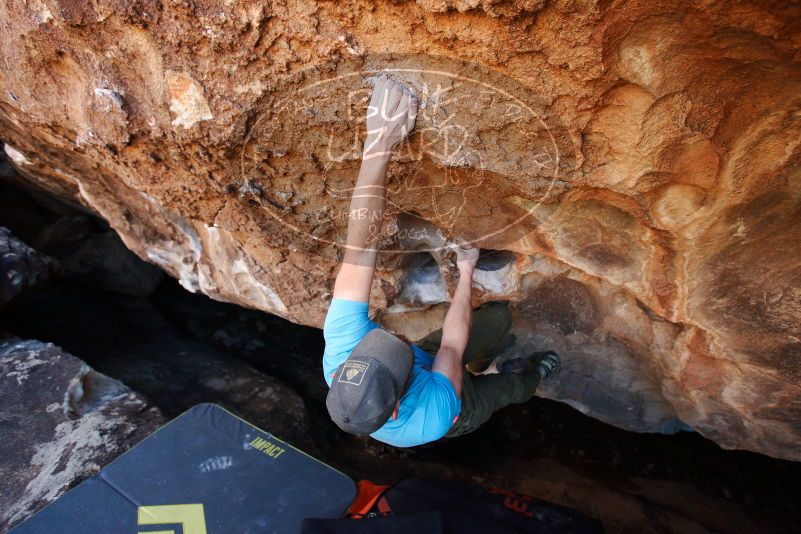 Bouldering in Hueco Tanks on 11/02/2018 with Blue Lizard Climbing and Yoga

Filename: SRM_20181102_1134540.jpg
Aperture: f/4.0
Shutter Speed: 1/320
Body: Canon EOS-1D Mark II
Lens: Canon EF 16-35mm f/2.8 L