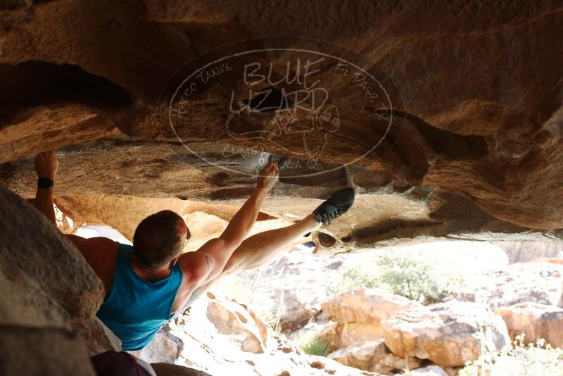 Bouldering in Hueco Tanks on 11/03/2018 with Blue Lizard Climbing and Yoga

Filename: SRM_20181103_1036490.jpg
Aperture: f/5.6
Shutter Speed: 1/200
Body: Canon EOS-1D Mark II
Lens: Canon EF 50mm f/1.8 II