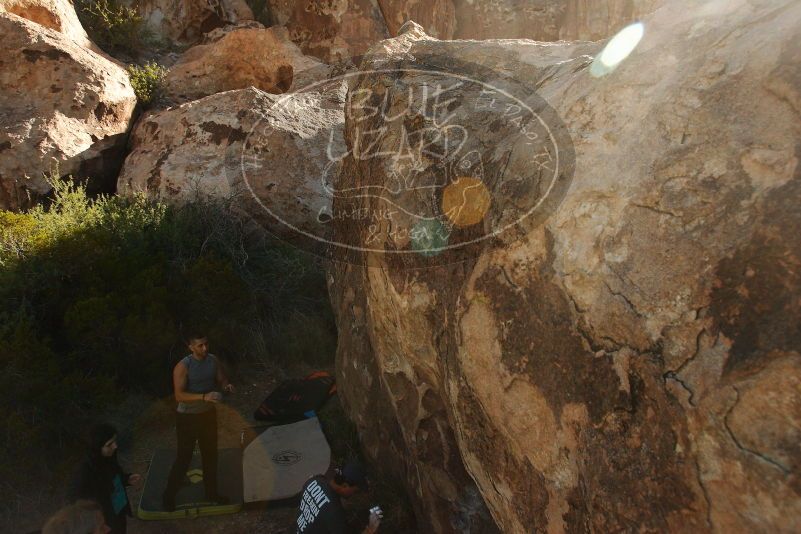 Bouldering in Hueco Tanks on 11/04/2018 with Blue Lizard Climbing and Yoga

Filename: SRM_20181104_1039421.jpg
Aperture: f/5.6
Shutter Speed: 1/1250
Body: Canon EOS-1D Mark II
Lens: Canon EF 16-35mm f/2.8 L