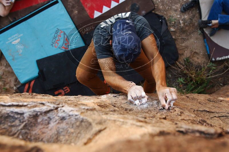Bouldering in Hueco Tanks on 11/04/2018 with Blue Lizard Climbing and Yoga

Filename: SRM_20181104_1058310.jpg
Aperture: f/4.0
Shutter Speed: 1/320
Body: Canon EOS-1D Mark II
Lens: Canon EF 16-35mm f/2.8 L