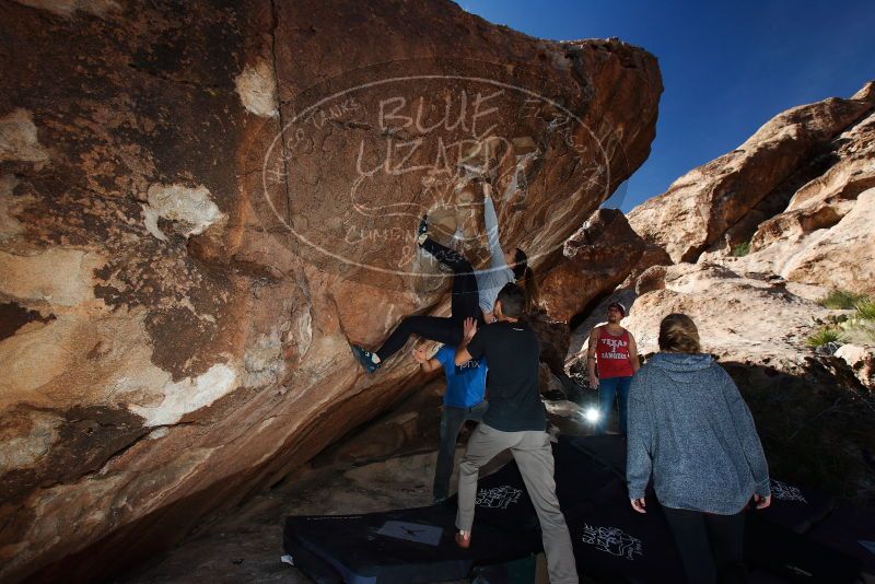 Bouldering in Hueco Tanks on 11/23/2018 with Blue Lizard Climbing and Yoga

Filename: SRM_20181123_1239000.jpg
Aperture: f/5.6
Shutter Speed: 1/250
Body: Canon EOS-1D Mark II
Lens: Canon EF 16-35mm f/2.8 L