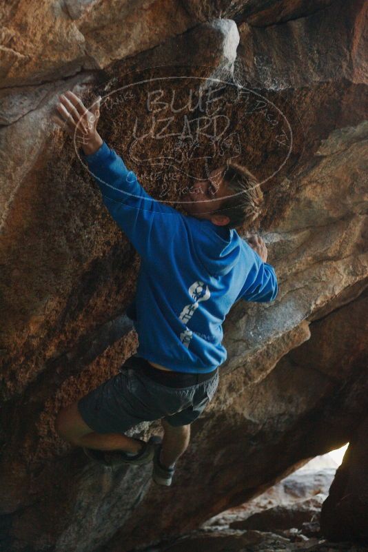 Bouldering in Hueco Tanks on 12/01/2018 with Blue Lizard Climbing and Yoga

Filename: SRM_20181201_1048420.jpg
Aperture: f/2.5
Shutter Speed: 1/250
Body: Canon EOS-1D Mark II
Lens: Canon EF 50mm f/1.8 II