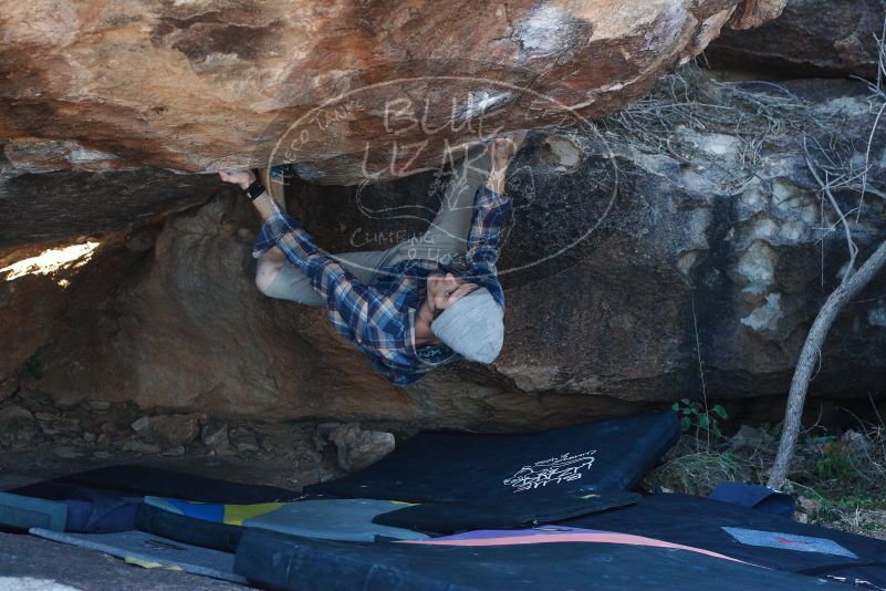 Bouldering in Hueco Tanks on 12/01/2018 with Blue Lizard Climbing and Yoga

Filename: SRM_20181201_1419370.jpg
Aperture: f/4.0
Shutter Speed: 1/320
Body: Canon EOS-1D Mark II
Lens: Canon EF 50mm f/1.8 II