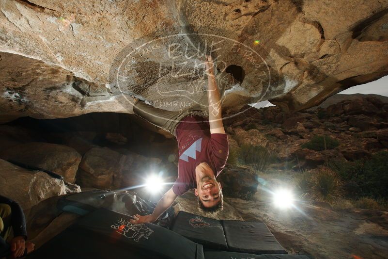 Bouldering in Hueco Tanks on 12/08/2018 with Blue Lizard Climbing and Yoga

Filename: SRM_20181208_1124110.jpg
Aperture: f/8.0
Shutter Speed: 1/250
Body: Canon EOS-1D Mark II
Lens: Canon EF 16-35mm f/2.8 L