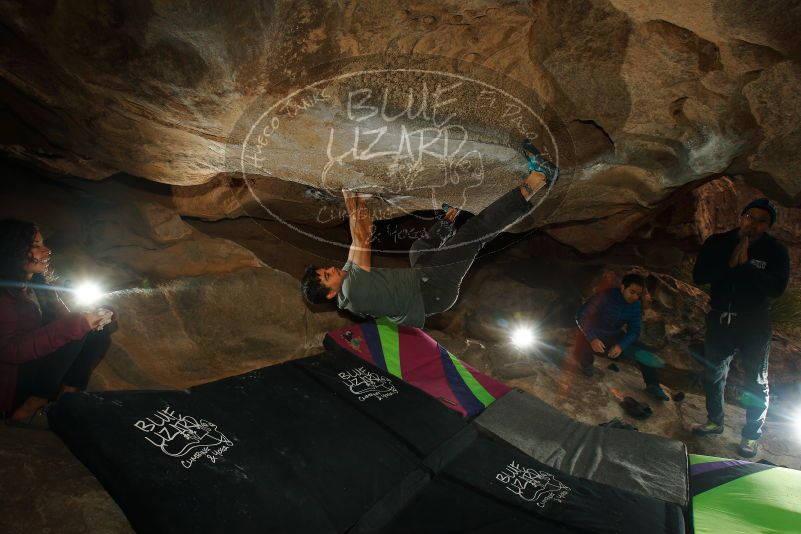 Bouldering in Hueco Tanks on 12/08/2018 with Blue Lizard Climbing and Yoga

Filename: SRM_20181208_1231160.jpg
Aperture: f/8.0
Shutter Speed: 1/200
Body: Canon EOS-1D Mark II
Lens: Canon EF 16-35mm f/2.8 L