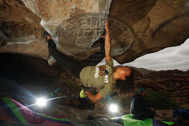 Bouldering in Hueco Tanks on 12/08/2018 with Blue Lizard Climbing and Yoga

Filename: SRM_20181208_1248570.jpg
Aperture: f/8.0
Shutter Speed: 1/200
Body: Canon EOS-1D Mark II
Lens: Canon EF 16-35mm f/2.8 L