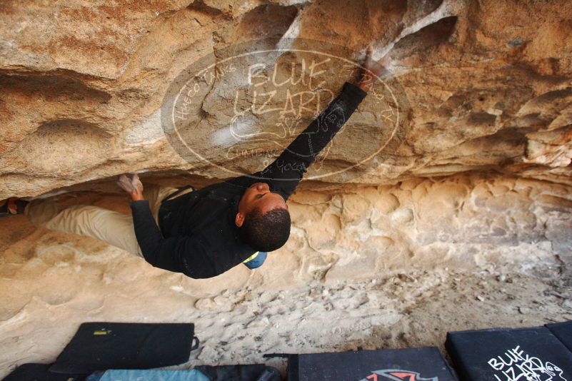 Bouldering in Hueco Tanks on 12/08/2018 with Blue Lizard Climbing and Yoga

Filename: SRM_20181208_1637531.jpg
Aperture: f/4.5
Shutter Speed: 1/250
Body: Canon EOS-1D Mark II
Lens: Canon EF 16-35mm f/2.8 L