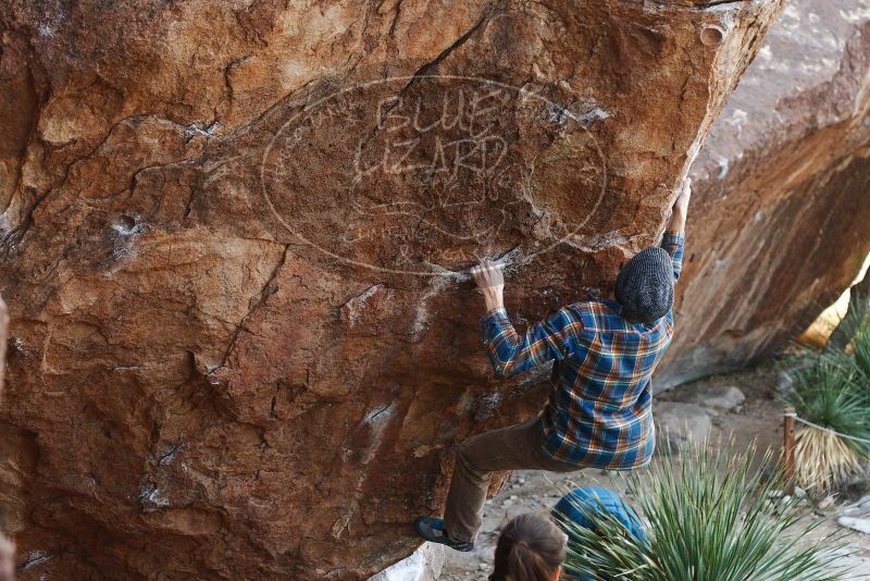 Bouldering in Hueco Tanks on 12/21/2018 with Blue Lizard Climbing and Yoga

Filename: SRM_20181221_1203370.jpg
Aperture: f/4.0
Shutter Speed: 1/320
Body: Canon EOS-1D Mark II
Lens: Canon EF 50mm f/1.8 II