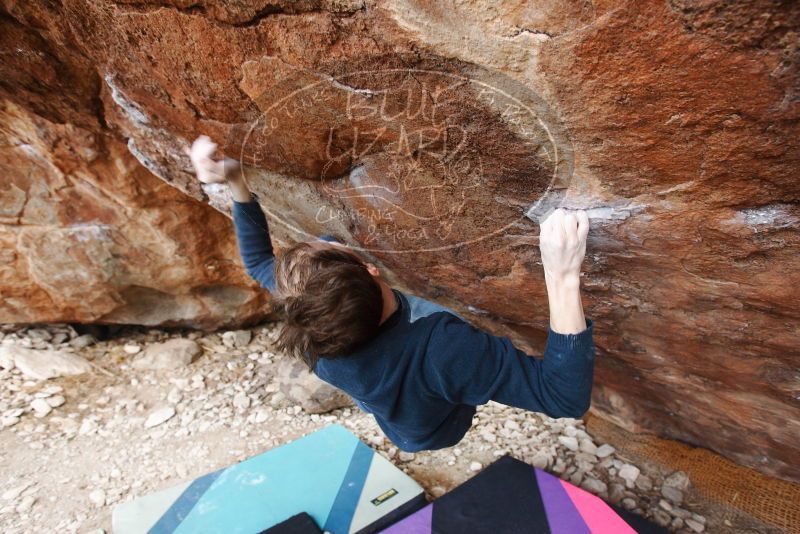 Bouldering in Hueco Tanks on 12/21/2018 with Blue Lizard Climbing and Yoga

Filename: SRM_20181221_1241330.jpg
Aperture: f/5.0
Shutter Speed: 1/250
Body: Canon EOS-1D Mark II
Lens: Canon EF 16-35mm f/2.8 L