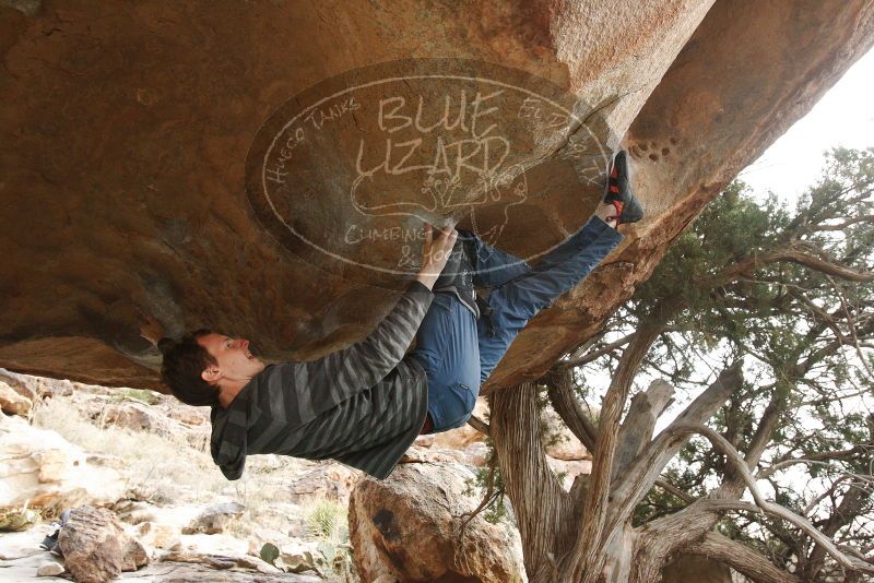 Bouldering in Hueco Tanks on 12/21/2018 with Blue Lizard Climbing and Yoga

Filename: SRM_20181221_1618140.jpg
Aperture: f/5.6
Shutter Speed: 1/250
Body: Canon EOS-1D Mark II
Lens: Canon EF 16-35mm f/2.8 L