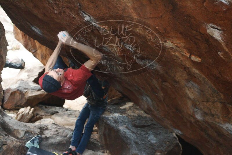 Bouldering in Hueco Tanks on 12/21/2018 with Blue Lizard Climbing and Yoga
Filename: SRM_20181221_1651290.jpg
Aperture: f/4.0
Shutter Speed: 1/250
Body: Canon EOS-1D Mark II
Lens: Canon EF 50mm f/1.8 II